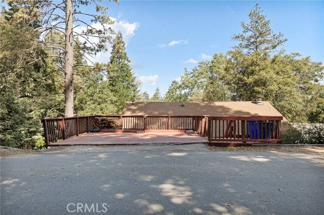 Crestline, CA 92325,24552 Geneva