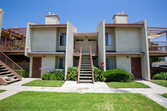 Westminster, CA 92683,13811 Cherry