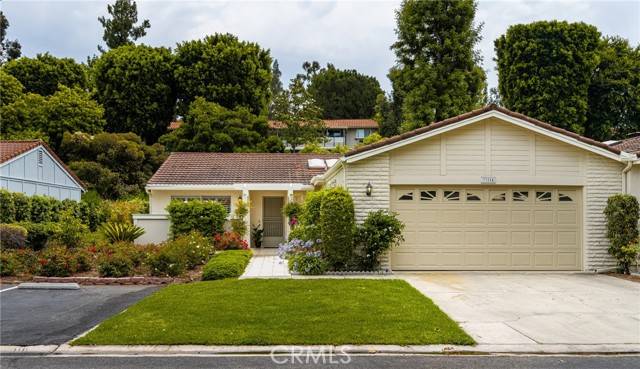 Laguna Woods, CA 92637,3325 Via Carrizo #A