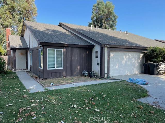 Placentia, CA 92870,2362 Wyandote Avenue