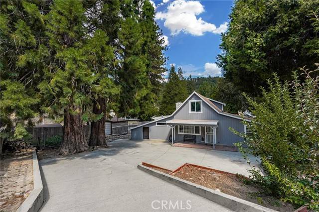 Crestline, CA 92322,320 Skyview Lane