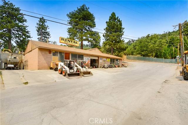 Rimforest, CA 92378,26325 Pine Avenue