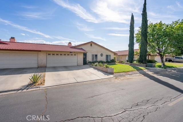 Hesperia, CA 92345,10335 Shahaptain Avenue