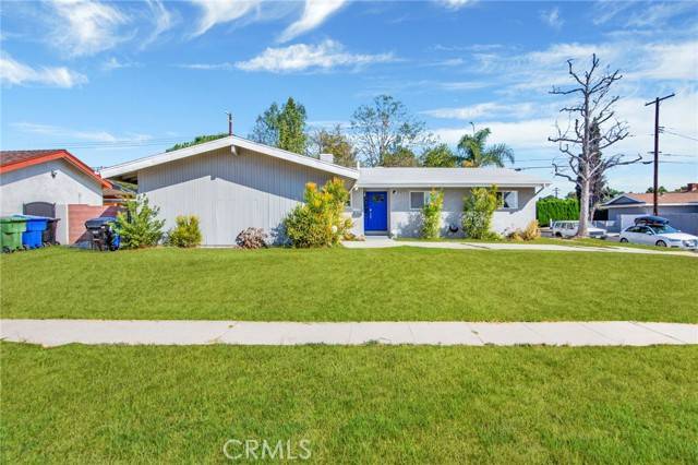 Granada Hills (los Angeles), CA 91343,10102 Debra Avenue