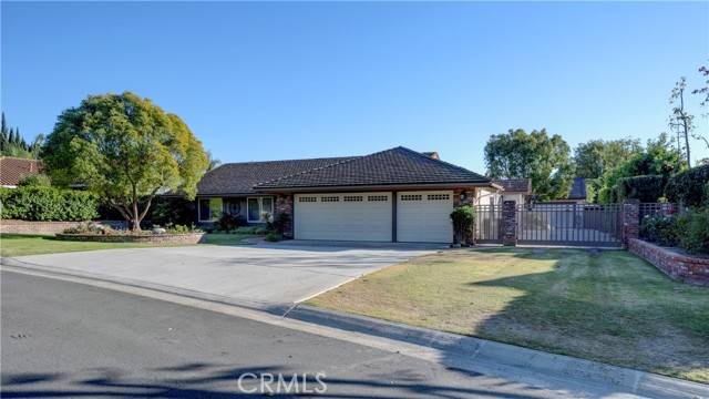 Yorba Linda, CA 92886,18122 Peppergrove Avenue