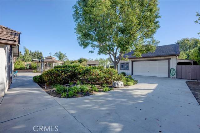 Yorba Linda, CA 92886,18122 Peppergrove Avenue