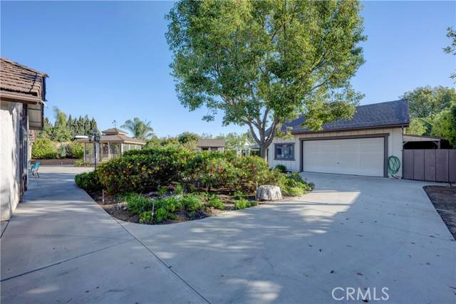 Yorba Linda, CA 92886,18122 Peppergrove Avenue