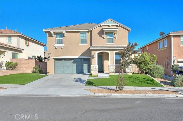 Fontana, CA 92336,5217 Blueberry Avenue