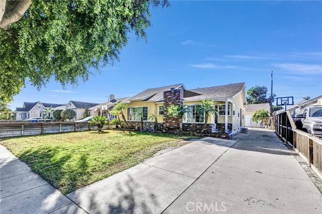 South Gate, CA 90280,9727 Hildreth Avenue