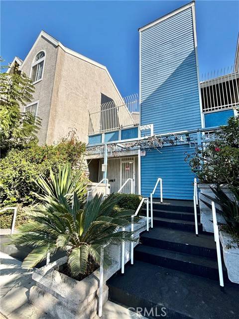 Long Beach, CA 90813,1200 Gaviota Avenue #305