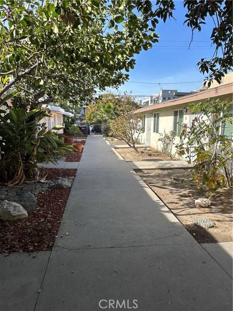 Long Beach, CA 90802,532 Cherry Avenue