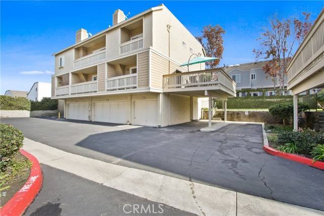 Costa Mesa, CA 92627,290 Victoria Street #11