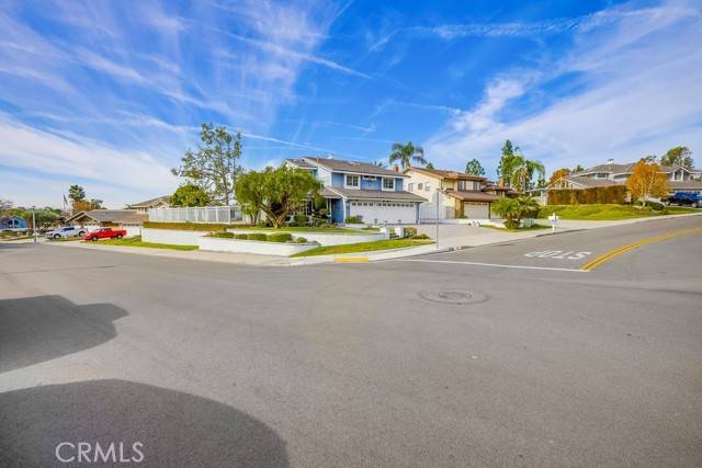 Yorba Linda, CA 92887,5695 Via Mariposa