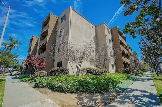 Long Beach, CA 90813,1450 Locust Avenue #221