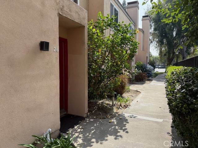 Orange, CA 92865,101 W Riverdale Avenue #26