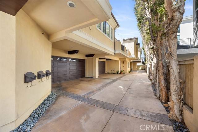 Redondo Beach, CA 90278,2413 Rockefeller Lane #C