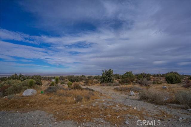 Pinon Hills, CA 92372,0 PINON HILLS