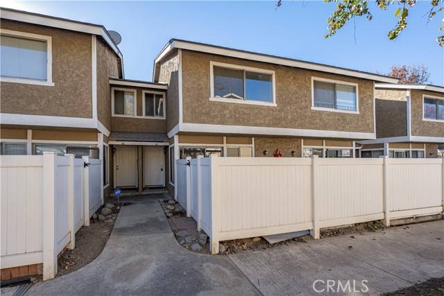 Ontario, CA 91762,2321 S Magnolia Avenue #8C