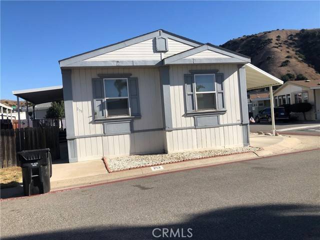 Corona, CA 92878,4901 Green River Road #253