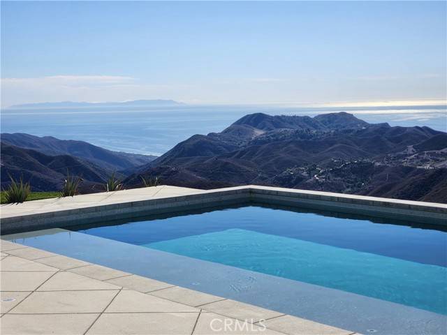 Malibu, CA 90265,33065 Mulholland Highway