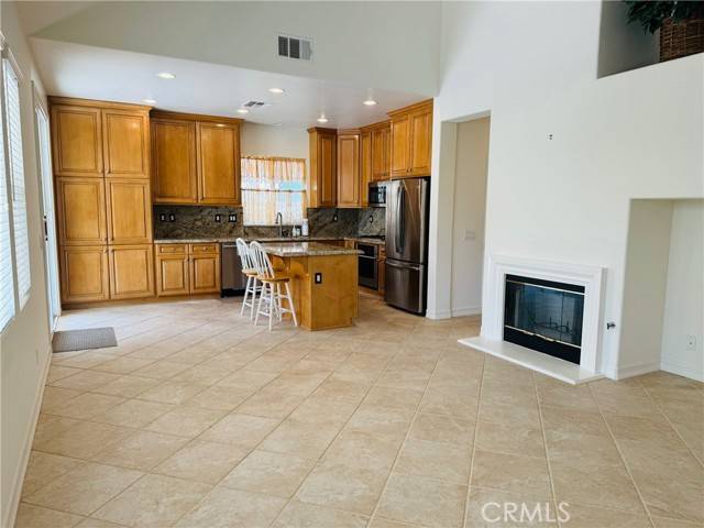 Saugus (santa Clarita), CA 91390,28611 Gabrial Place