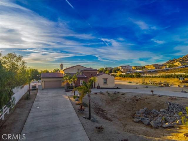 Riverside, CA 92504,17529 Burl Hollow Drive