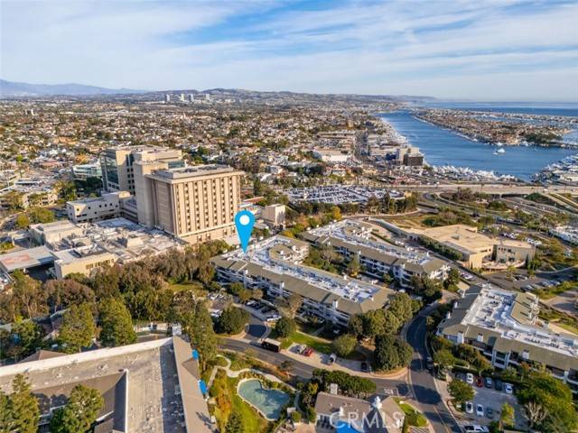 Newport Beach, CA 92663,260 Cagney Lane #302