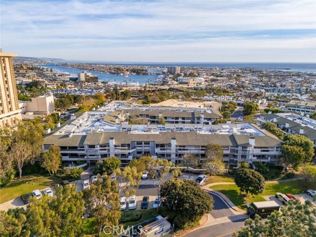 Newport Beach, CA 92663,260 Cagney Lane #302