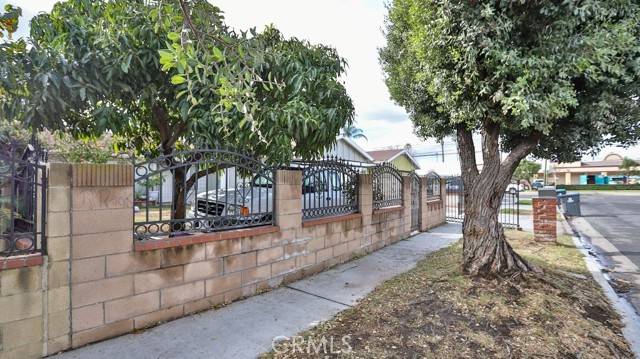 Santa Ana, CA 92704,2414 W Brook Street