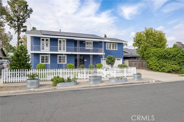 Placentia, CA 92870,639 Royal Stewart