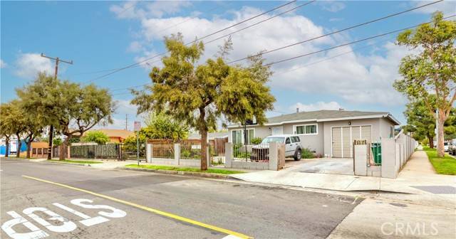 Santa Ana, CA 92703,117 S Daisy Avenue