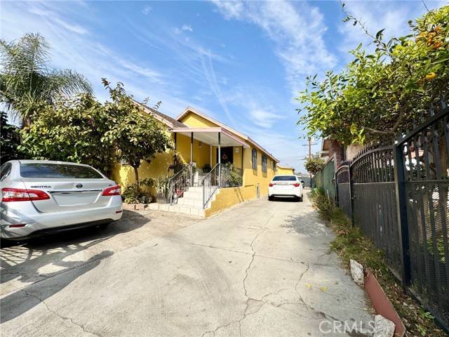 Los Angeles, CA 90003,343 E 80th Street