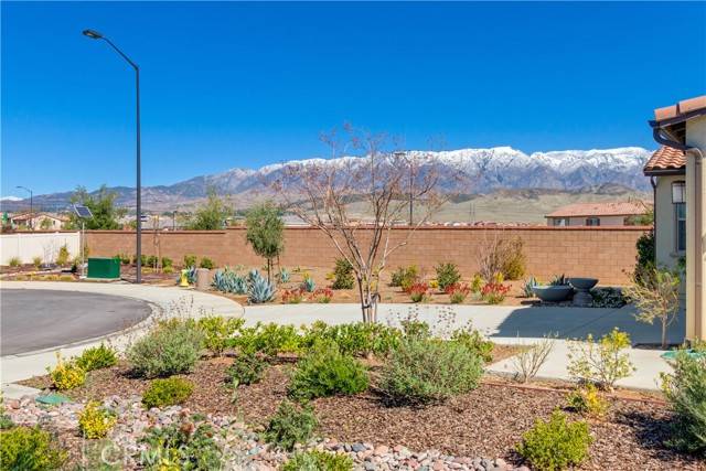 Banning, CA 92220,6066 Knoll Place