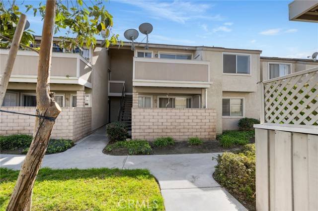 Cypress, CA 90630,8552 Belmont Street #42