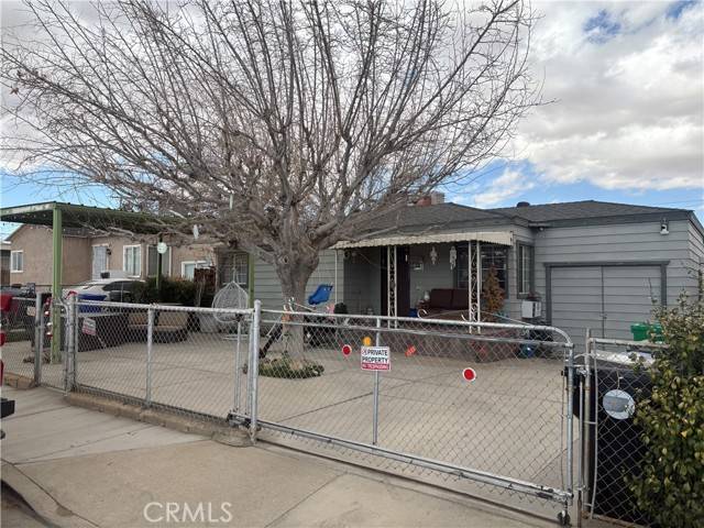 Victorville, CA 92395,16842 Tracy Street