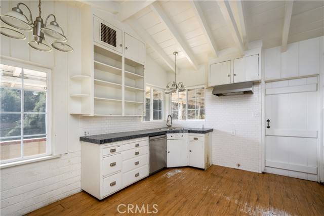 Bradbury, CA 91008,121 Furlong Lane