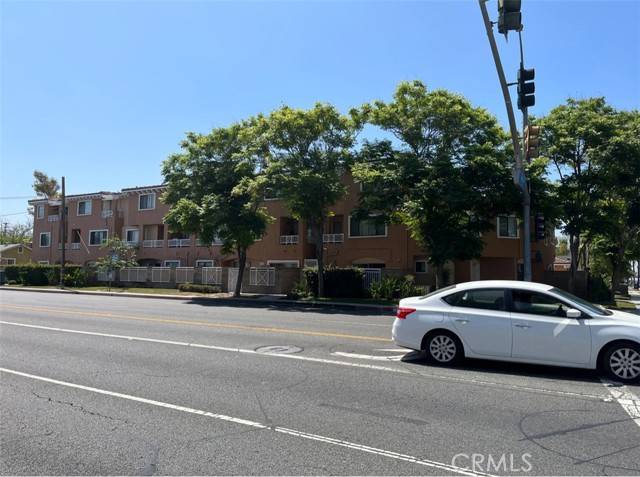 Buena Park, CA 90621,7520 Artesia Boulevard #102