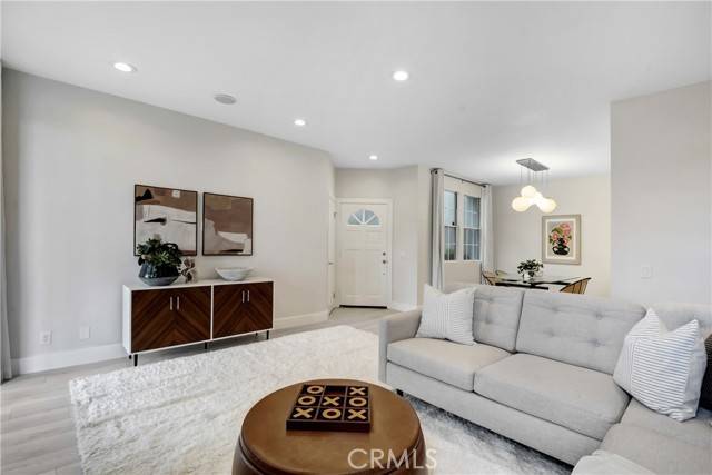 Aliso Viejo, CA 92656,91 Cloudcrest