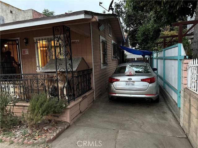 Los Angeles, CA 90044,9617 S Normandie Avenue