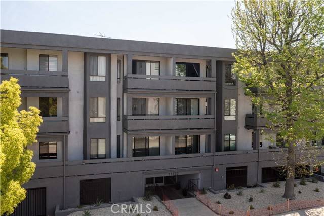 North Hollywood (los Angeles), CA 91602,11322 Camarillo Street #204