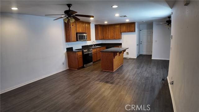 Colton, CA 92324,464 W E Street