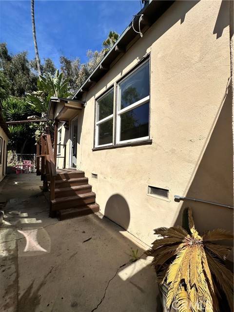 San Pedro (los Angeles), CA 90731,974 W 5th Street