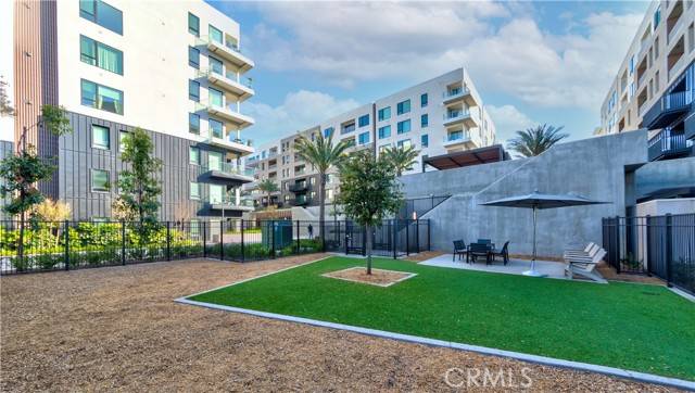 Irvine, CA 92612,2207 Rivington