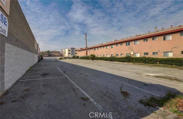 Lawndale, CA 90260,15329 Hawthorne Boulevard