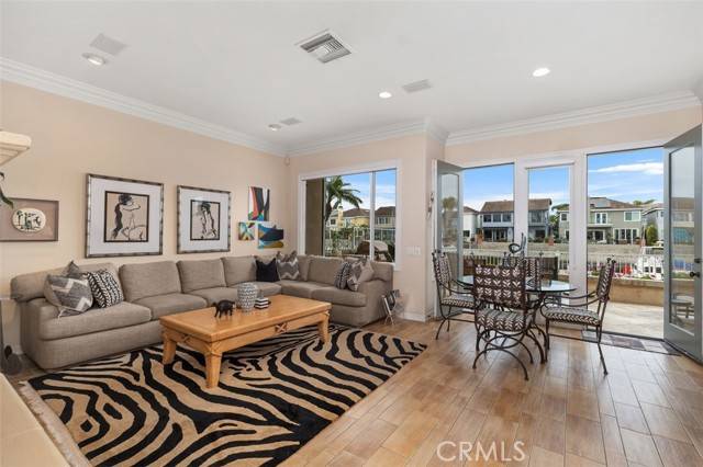 Long Beach, CA 90803,354 Salta Verde Point