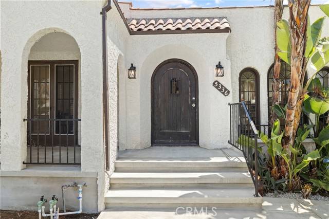 Los Angeles, CA 90043,5336 S Rimpau Boulevard