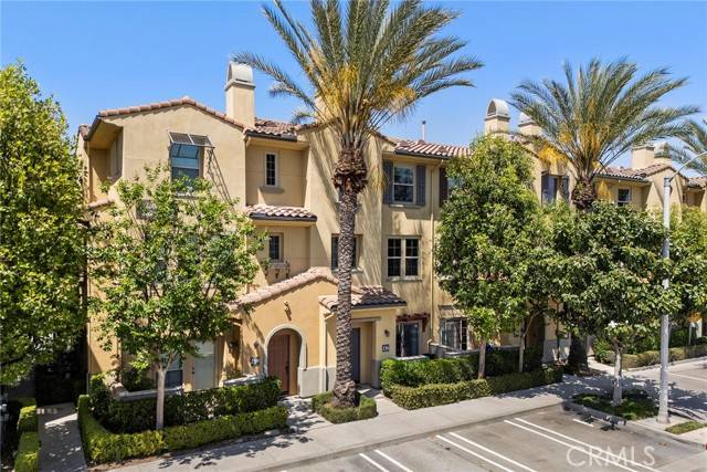 Fullerton, CA 92832,236 Soco Drive