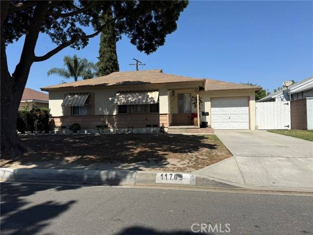 Downey, CA 90241,11709 Samoline Avenue