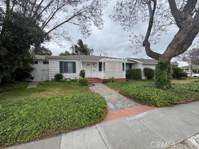 Lakewood, CA 90713,4126 Sebren Avenue