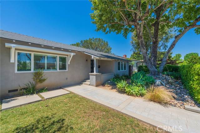 Long Beach, CA 90807,3923 Rose Avenue